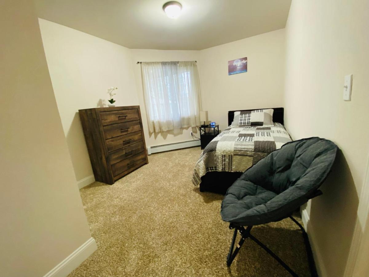 Beautiful 2 Bedroom 1 Bath Apartment With Private Garage Anchorage Eksteriør billede
